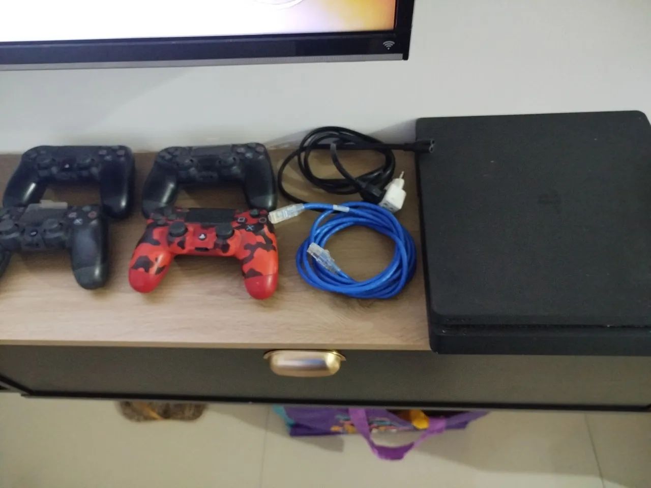 Vendo PS 4 Slim 1tb - Foto 4