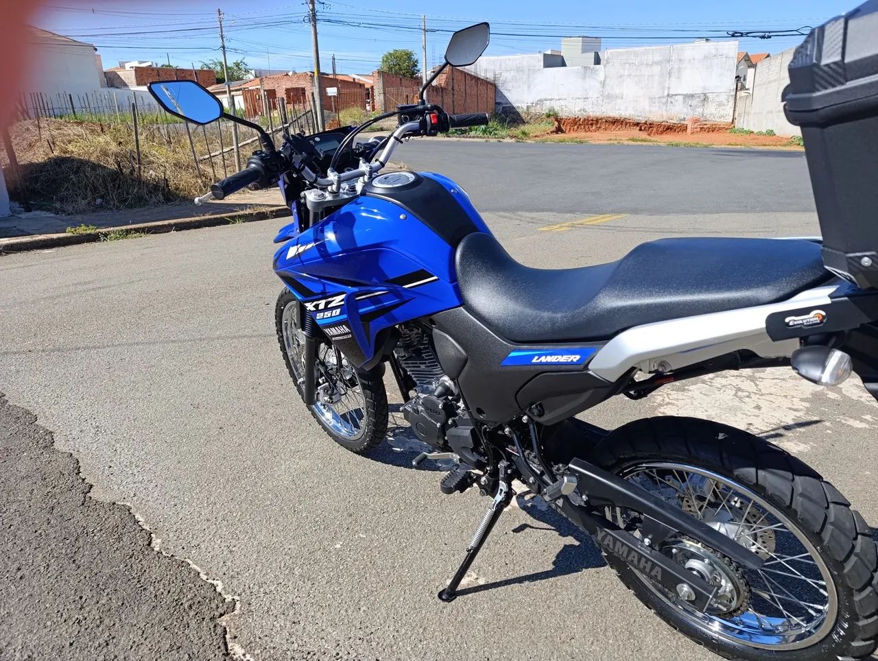Vendo Lander 24/24 baixo km - Foto 5