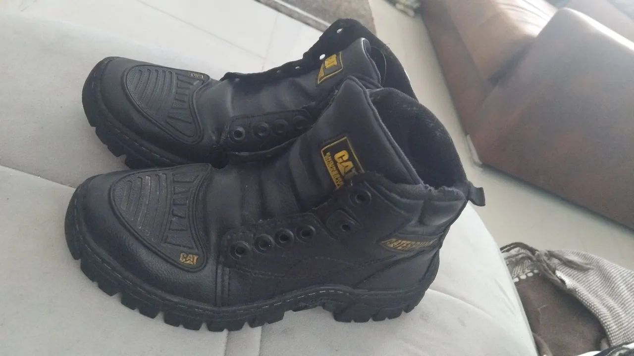 Bota Catepilar número 35