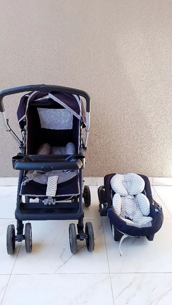 Carrinho + Bebê conforto da Tutti Baby usado  - Foto 5