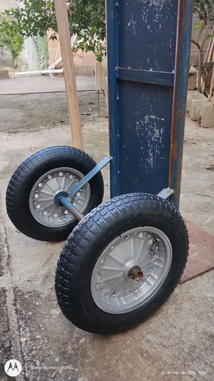 Carrinho de carga com rodas novas - Foto 2