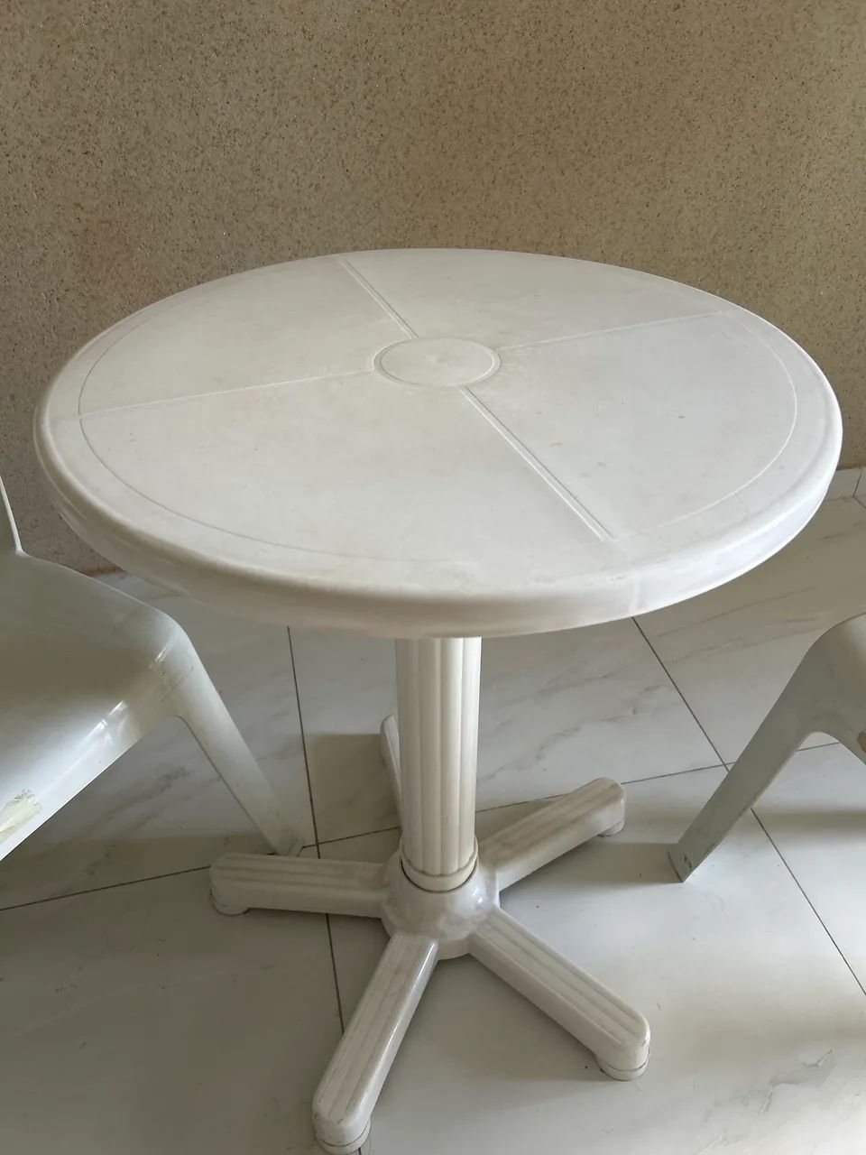 Mesa Tramontina com duas cadeiras plástico  - Foto 3