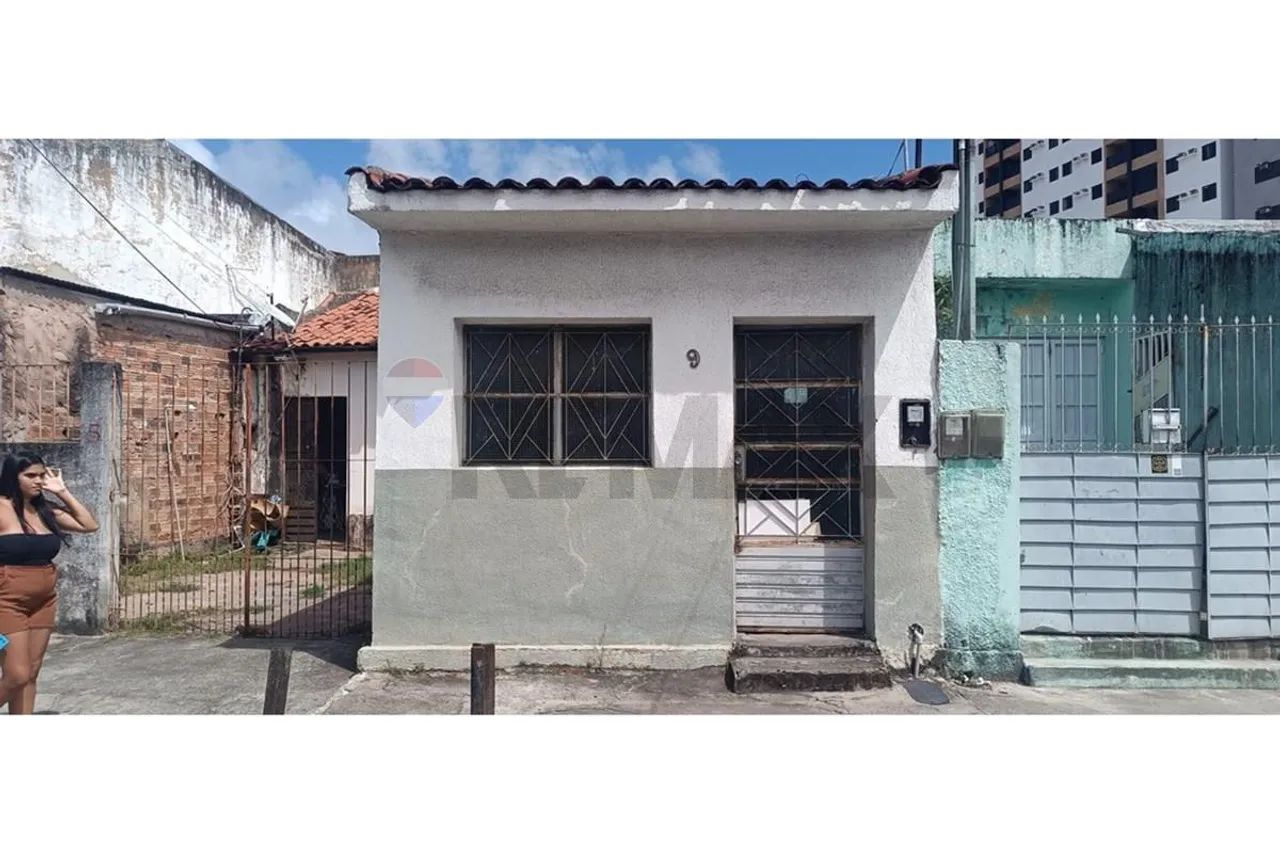 CASA POÇO PRAÇA MARAVILHA