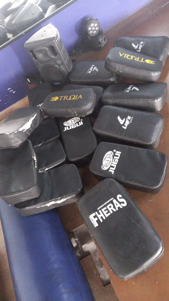 Aparadores e sacos de pancada - Foto 2
