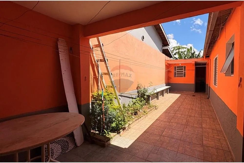 Casa dos Sonhos: 2 Quartos, 2 Vagas, Aceita Pets! - Foto 5