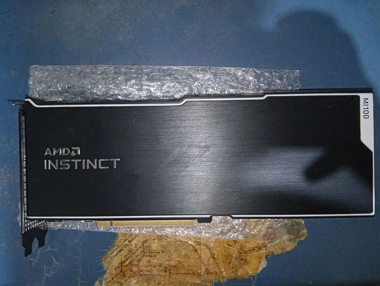 AMD mi100 mi 100 instinct 32gb data center gpu