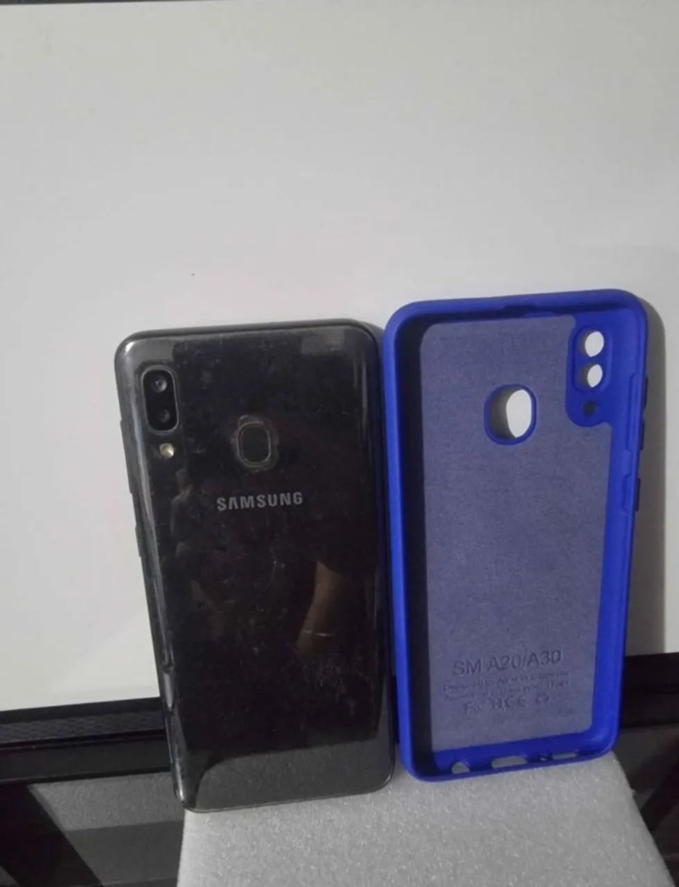 Smartphone Samsung A20 (32GB+3RAM) (Conservado) - Foto 2