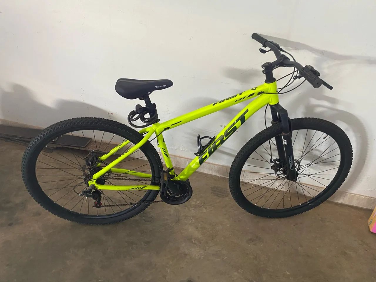 ? Bike First Aro 29 - Estado de Nova!