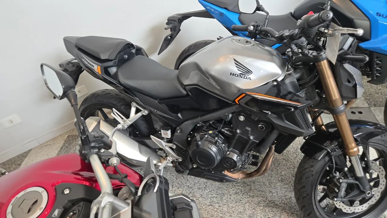Cb 500 f 
