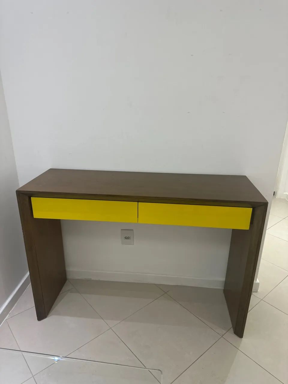 Vendo um aparador 