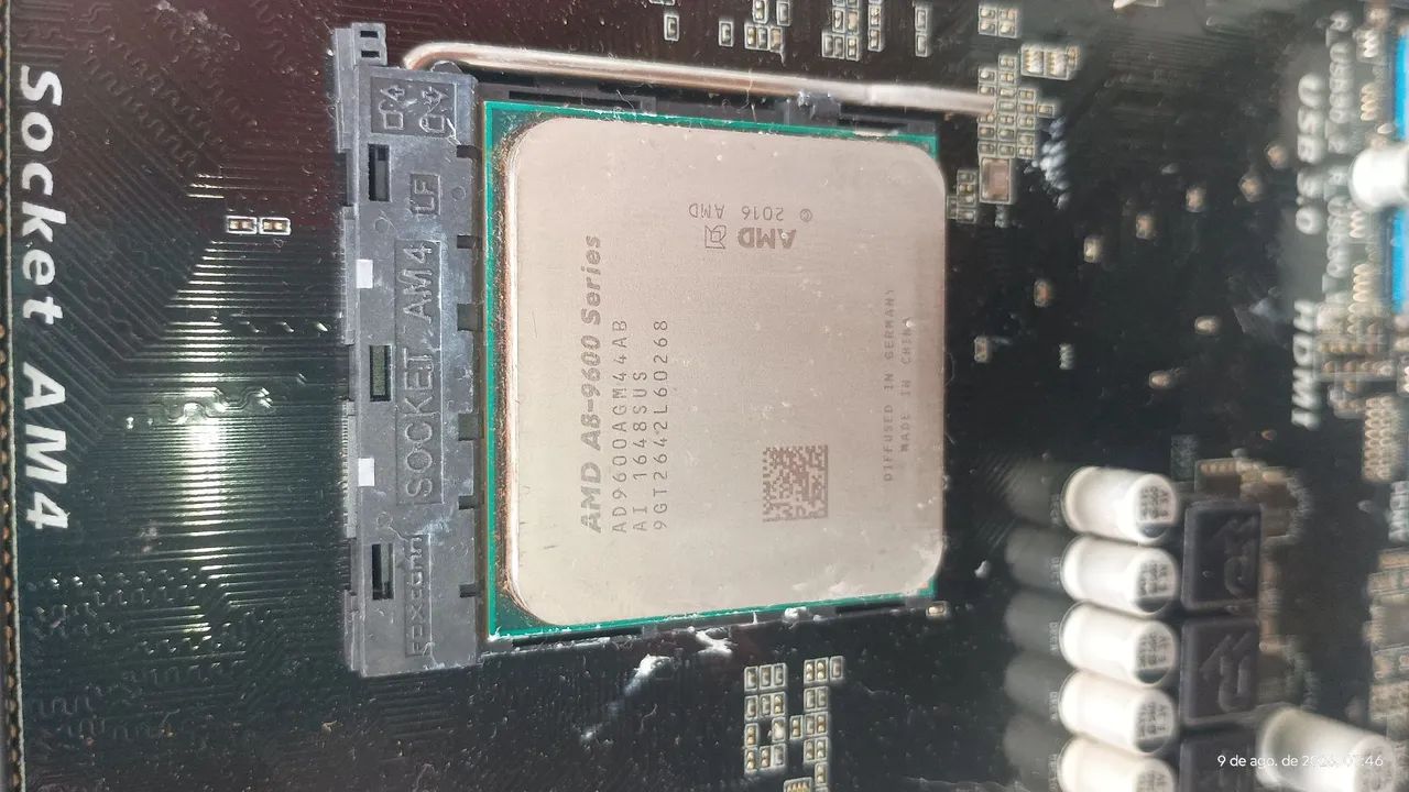 Vende-se Processador AMD A8 9600 Radeon R7