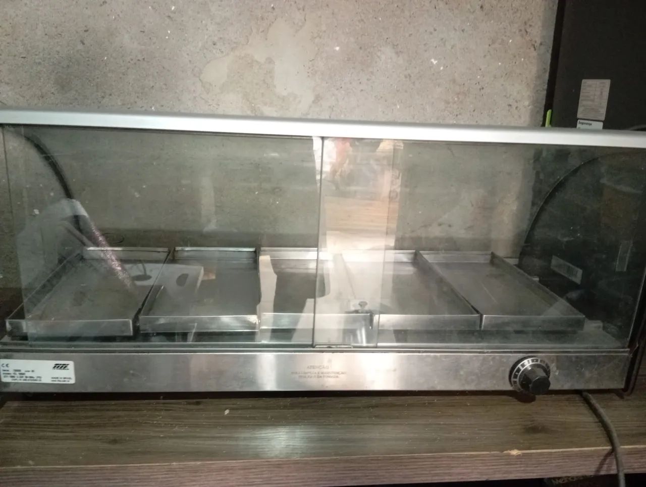 Vendo Uma Excelente Estufa De Colocar Salgado  - Foto 3