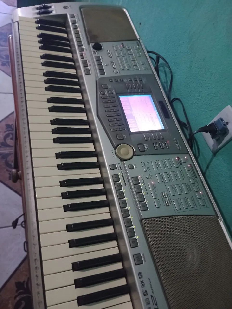TECLADO YAMAHA PSR 2100 - Instrumentos musicais - Novo Aleixo