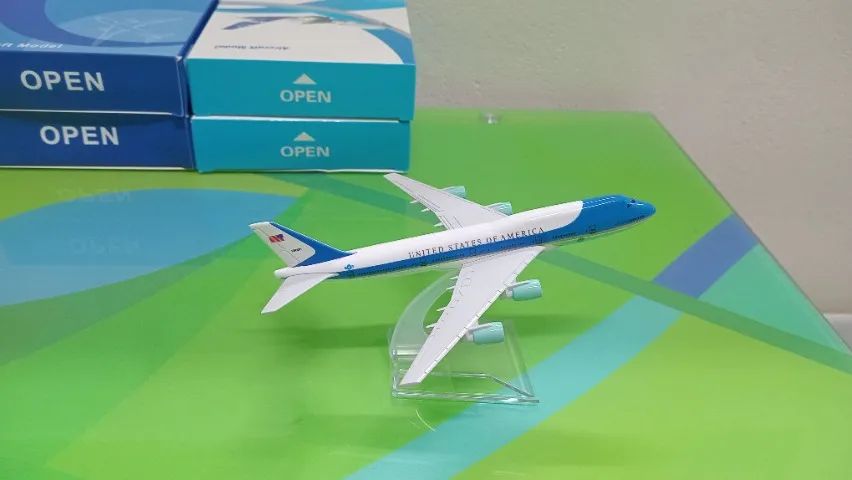 AVIÕES MINIATURA FORÇA AÉREA 1 - DECORAÇÃO E DESTAQUE.