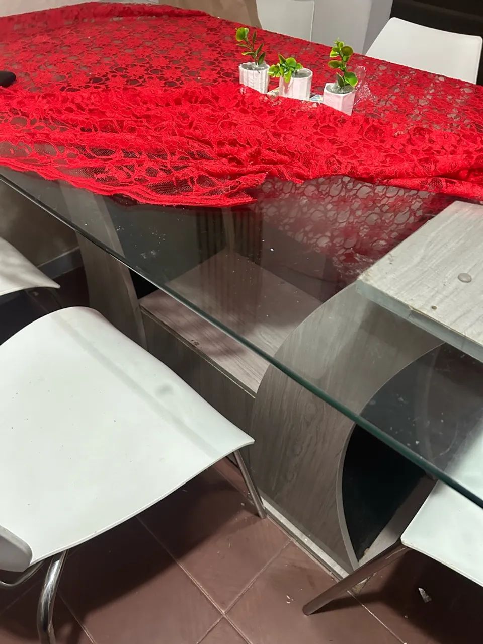 Mesa de vidro com 6 cadeiras - Foto 2