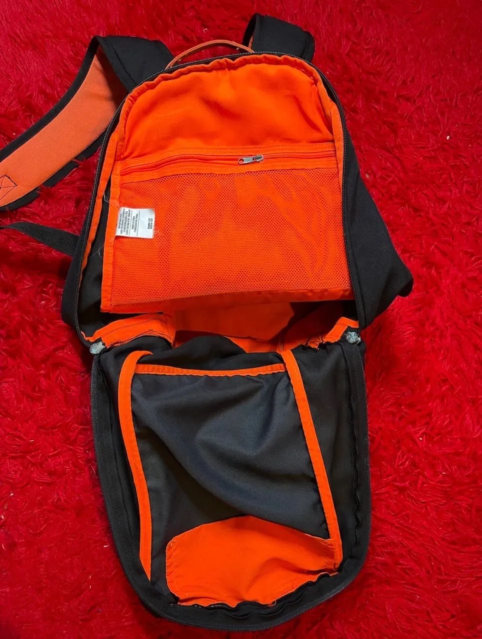 mochila nike neymar jr preta e laranja - Foto 4