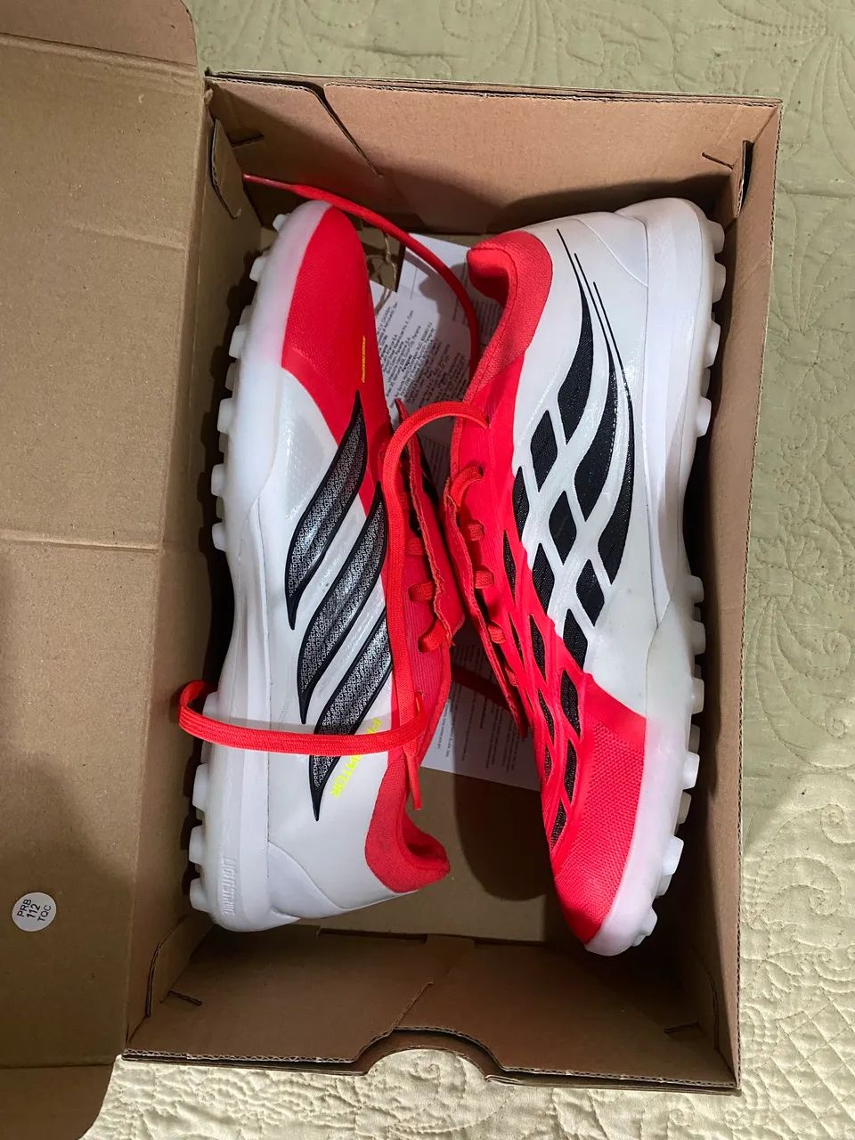 Chuteira Adidas Predator Pro TF Society Tamanho 40 - Calçados