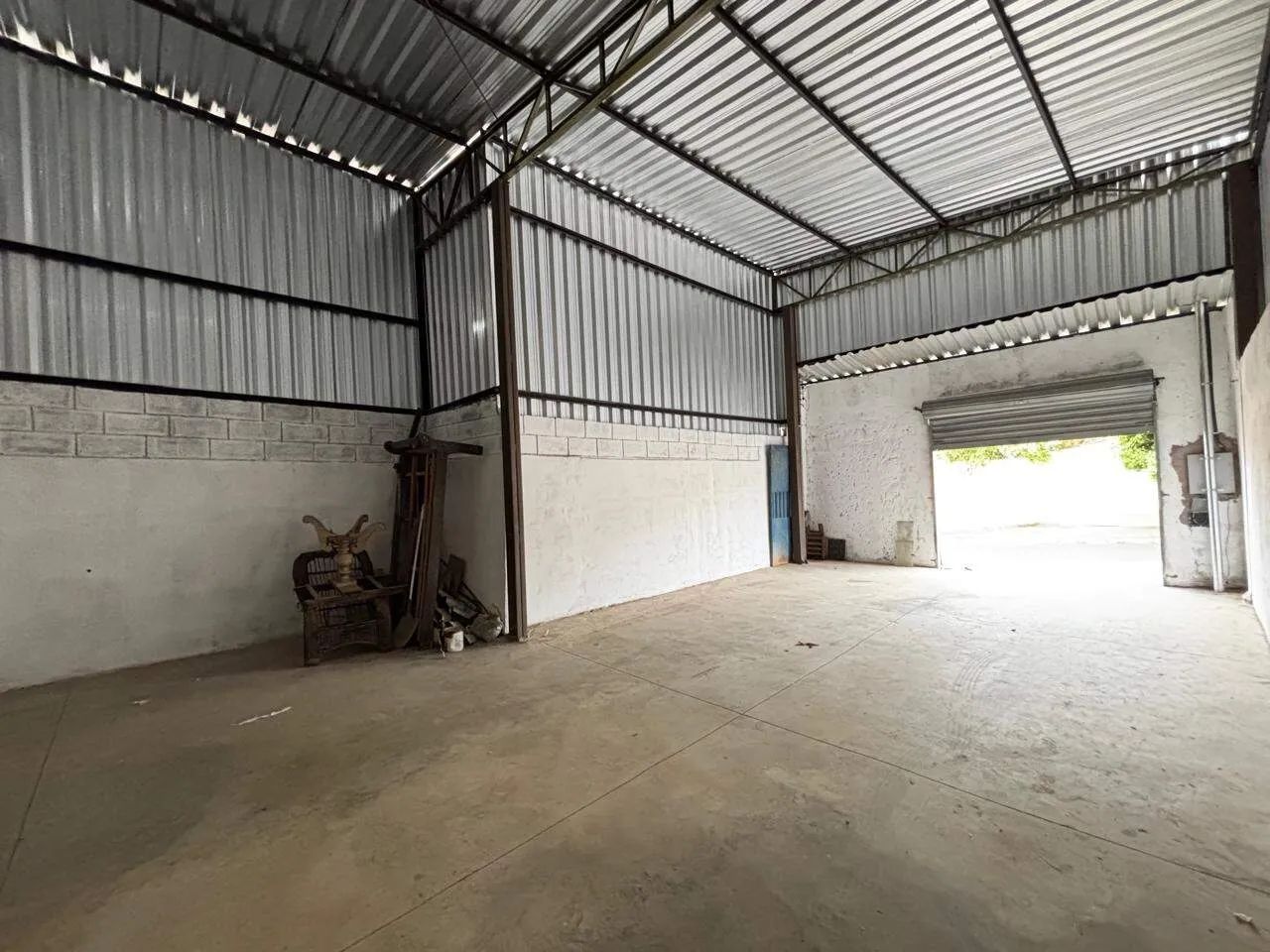 Galpão com 1 banheiro, 90m² no bairro Vila Greice - Foto 3
