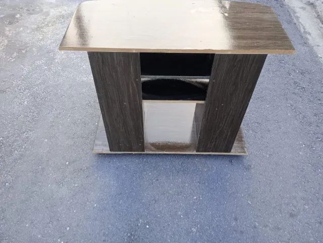 Rack Compacto para TV em Madeira e Preto com Rodinhas (Aprox. 80cm) - Foto 5