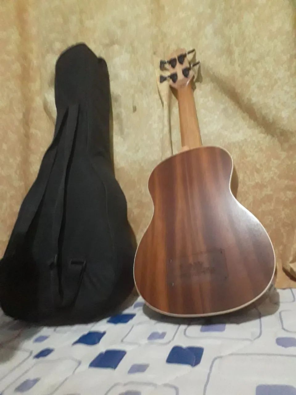 Ukelele Baixo ... sim é isso mesmo! - Foto 2