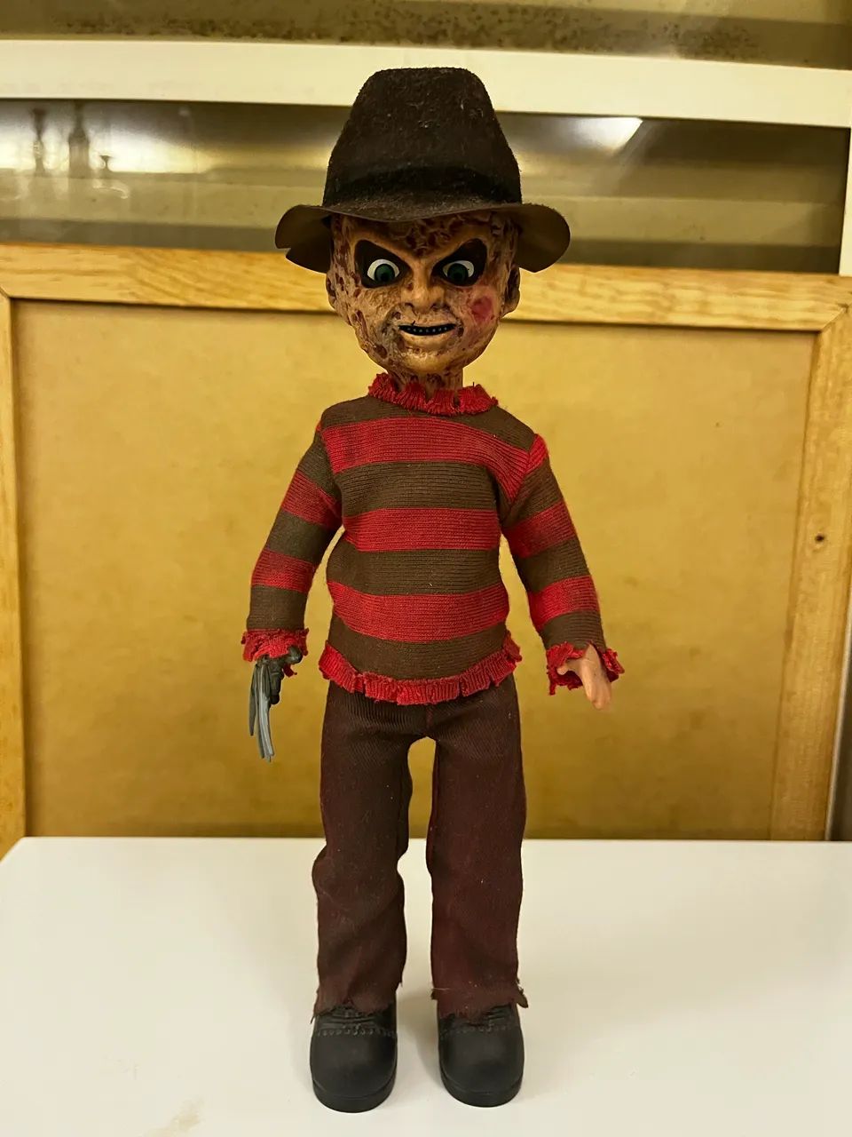 Boneco Freddy Krueger Living Dead Dolls Mezco 2009 Com Caixa - Foto 2