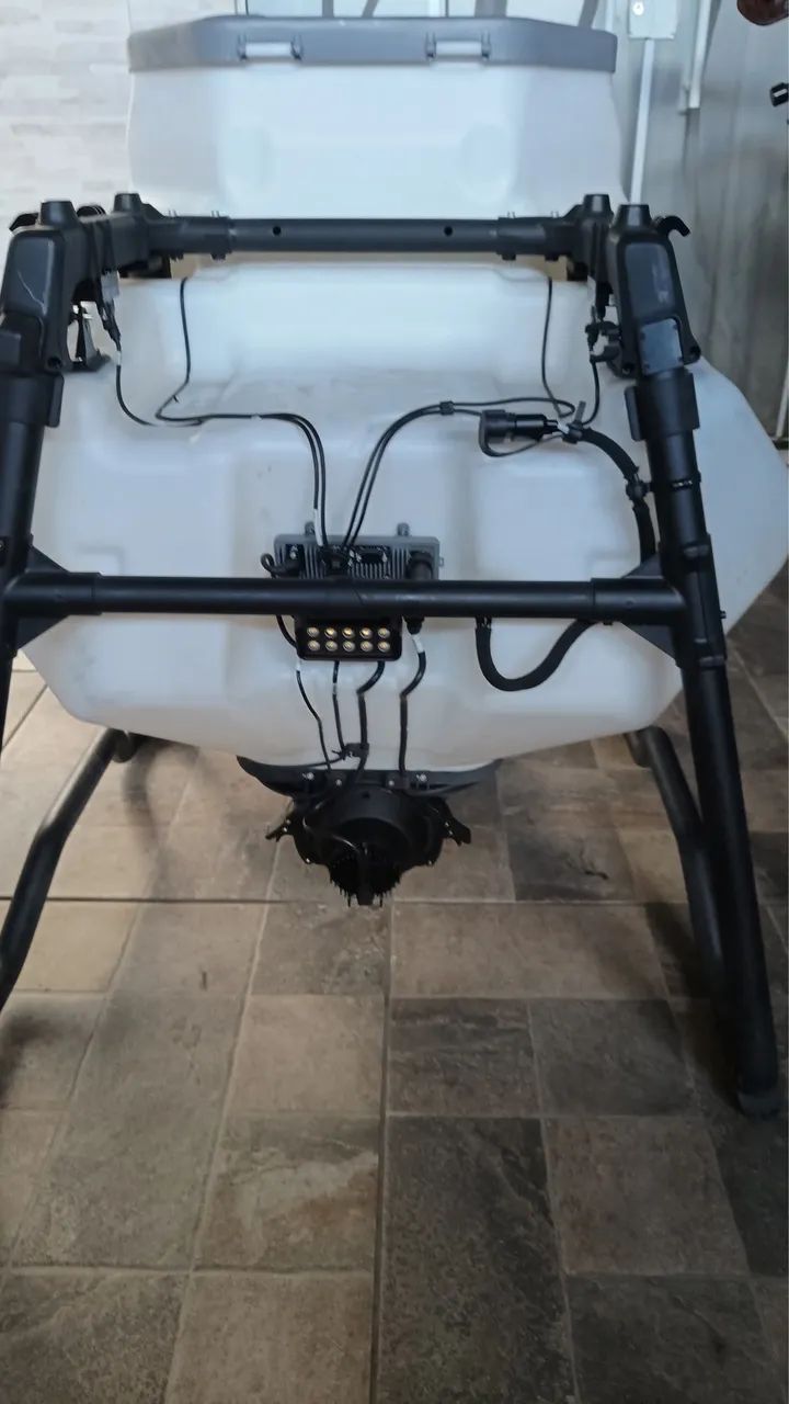 Tanque de sólidos para Drone DJI Agras T100