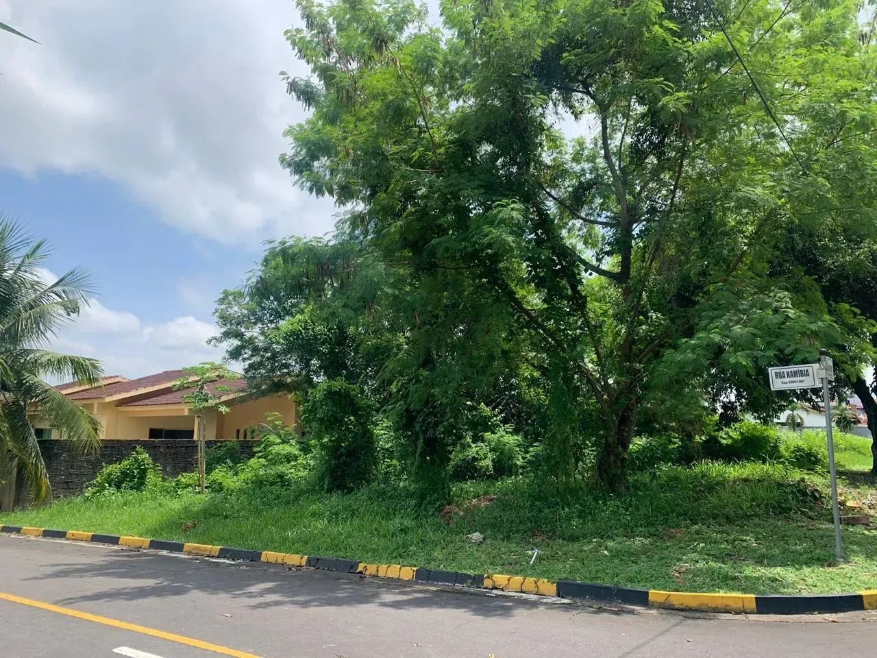 Lote amplo de esquina para Venda - Foto 2
