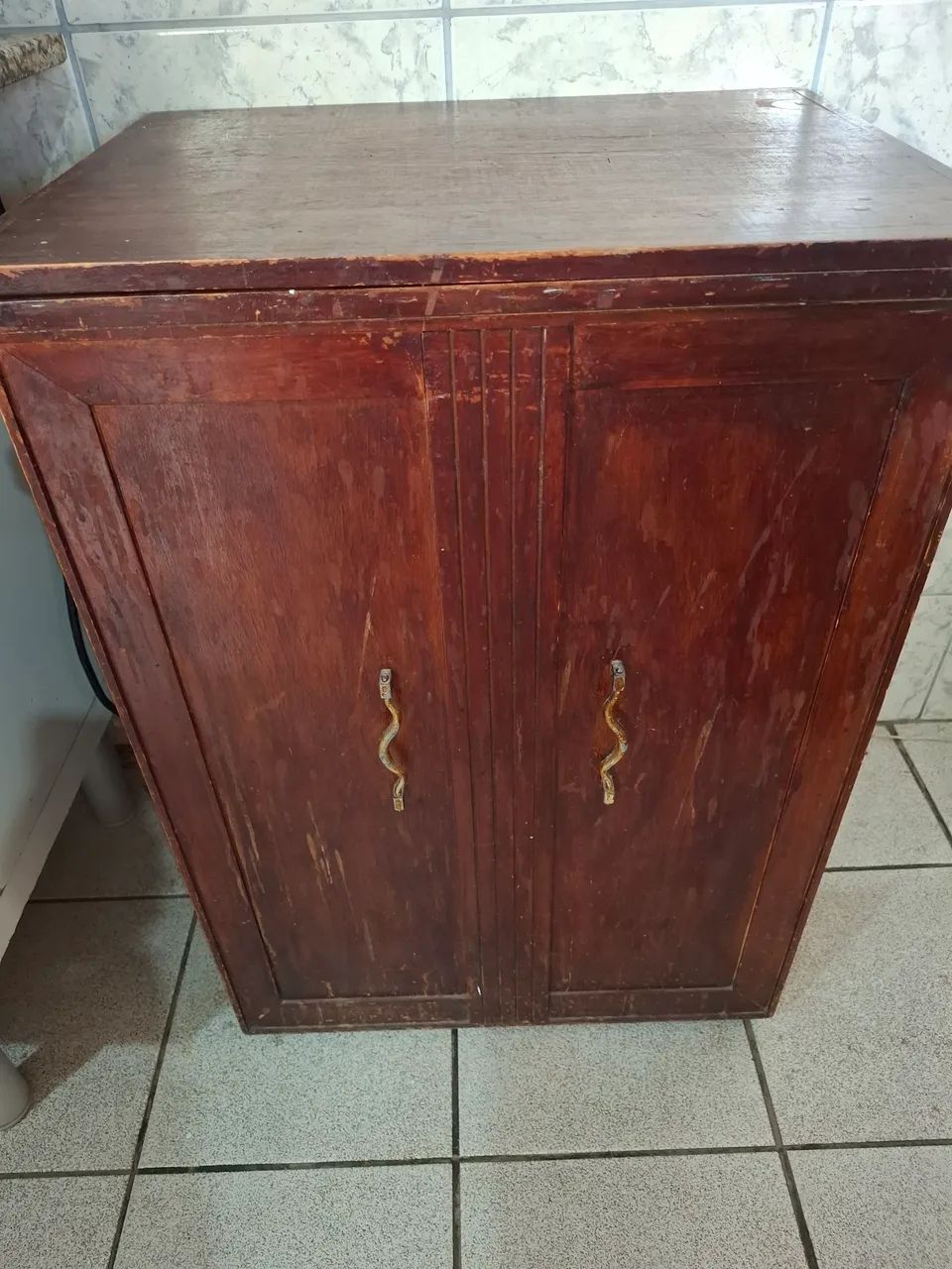 Máquina de costura antiga - Foto 4