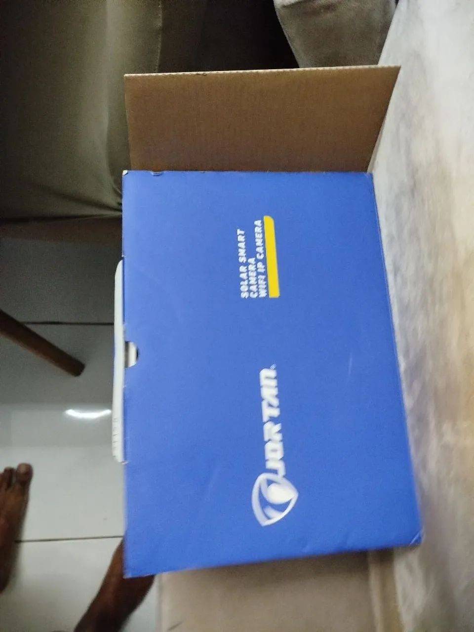 Camera com energia solar