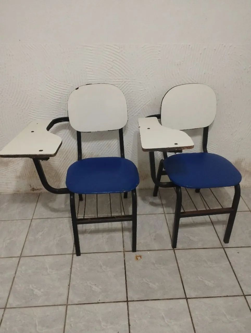 Cadeiras escolares 