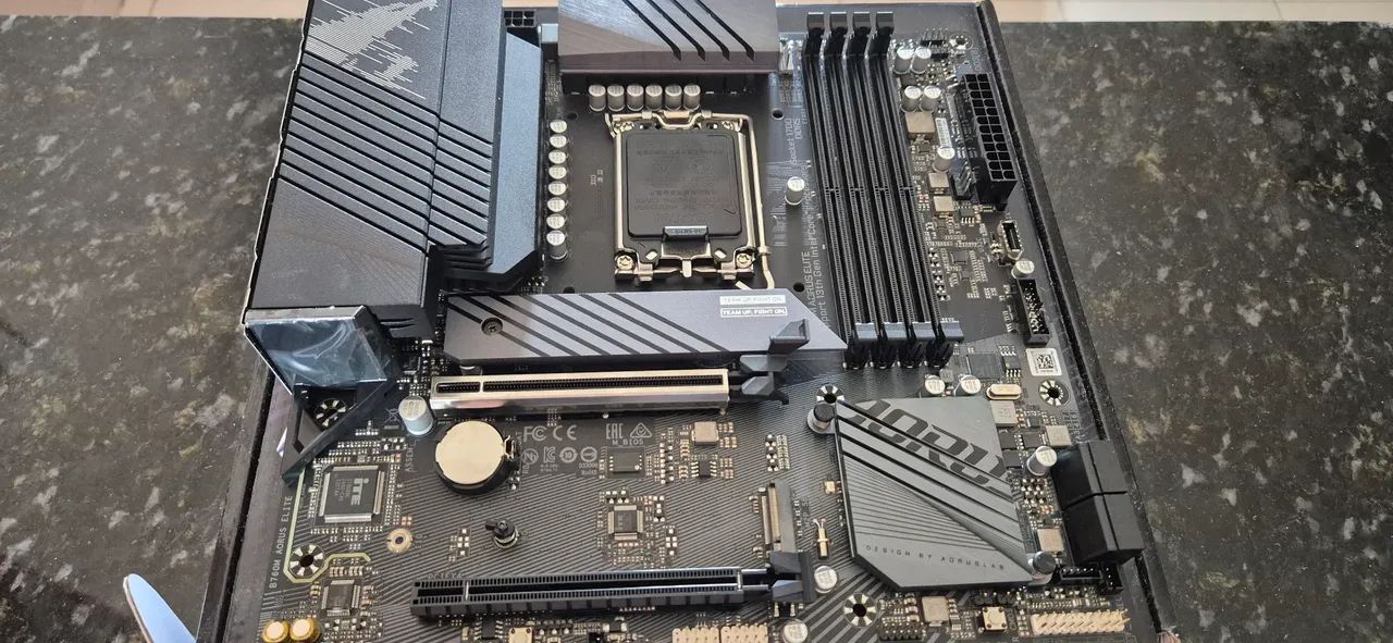 Placa mãe Gigabyte  - Foto 4