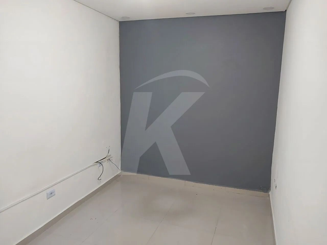 Imóvel comercial perto do metrô.