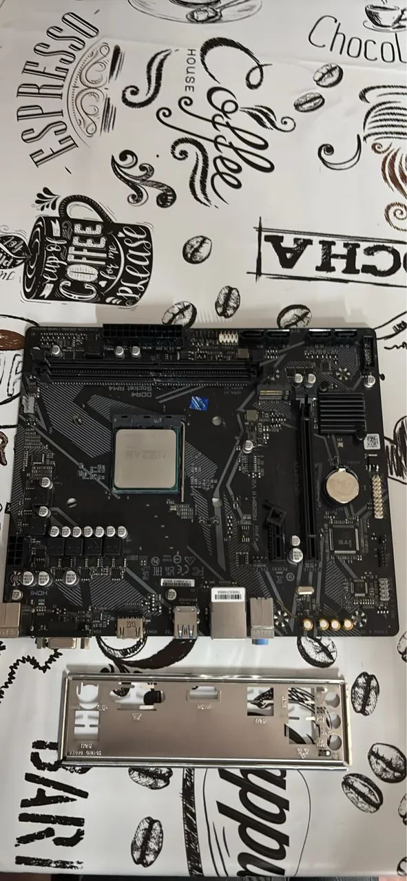 Processador AMD Ryzen, placa mãe e espelho - Foto 3