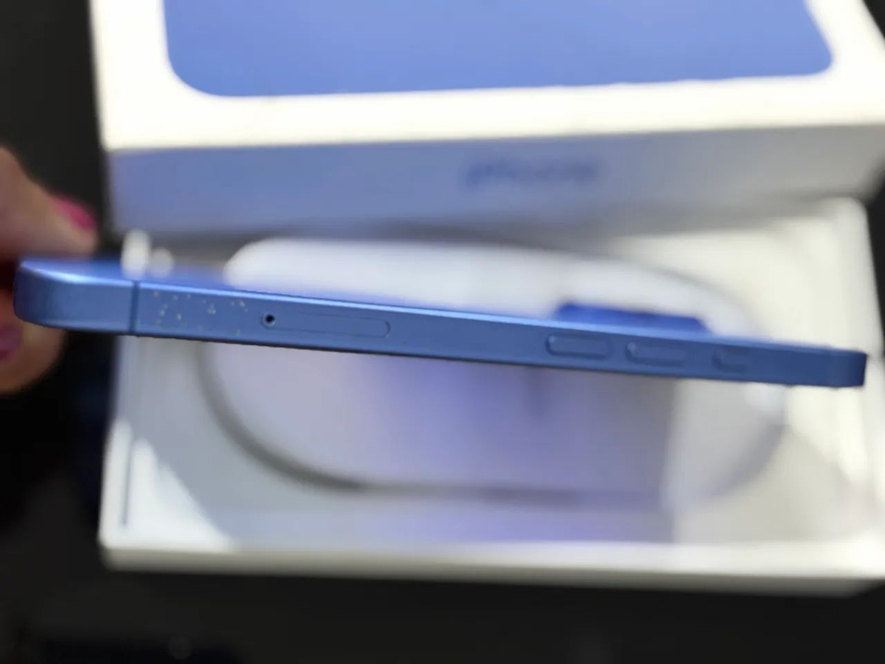 iPhone 16