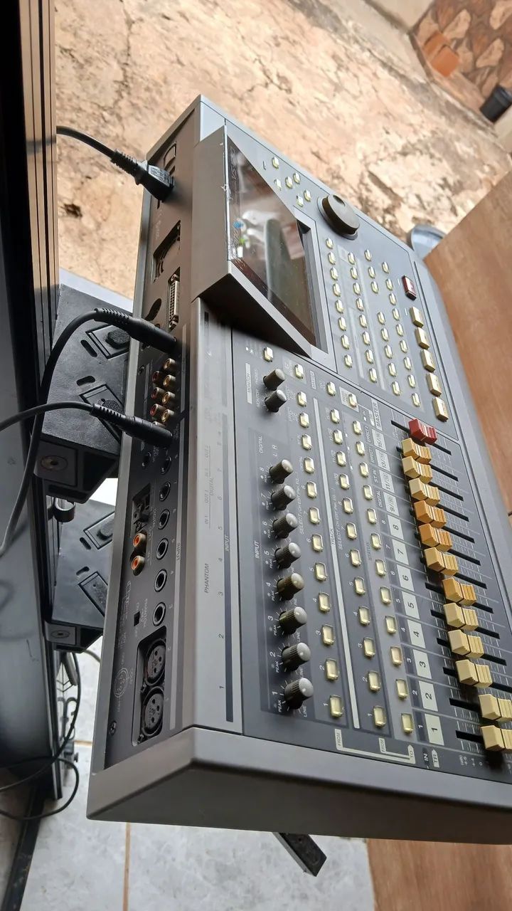 Mesa de som Roland Vs1680 - Foto 3
