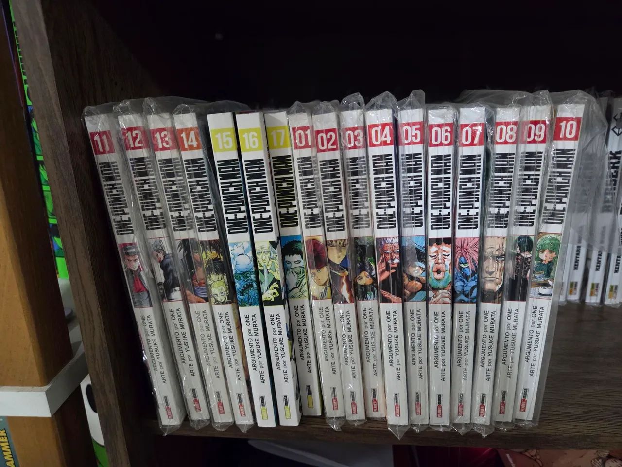 One punch man - Coleção mangá vol 1 ao 22 - Livros e revistas