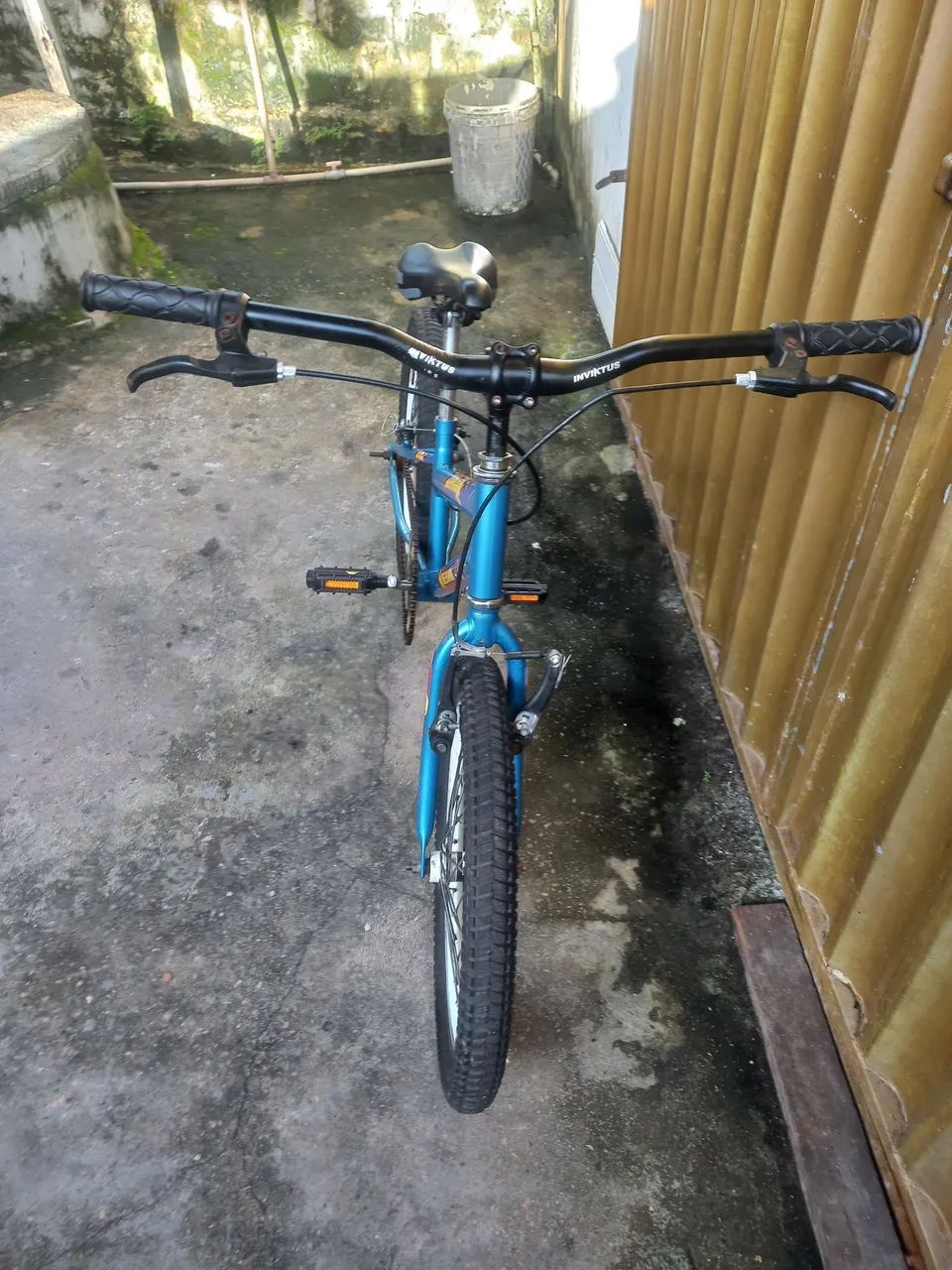 Vendo bicicleta aro 20 só pegar e andar  - Foto 3