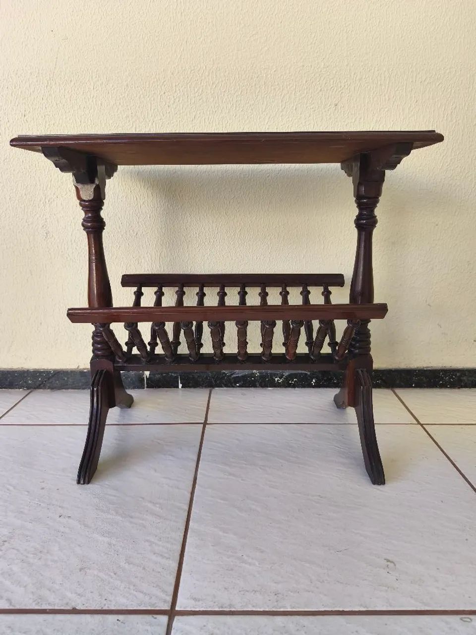 Mesa de Apoio com Revisteiro (02 unidades) - Foto 5