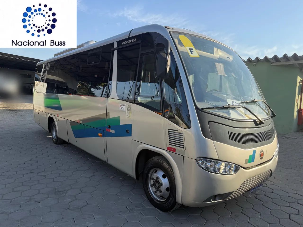 2011 - Marcopolo Sênior Executivo Mercedes-Benz 