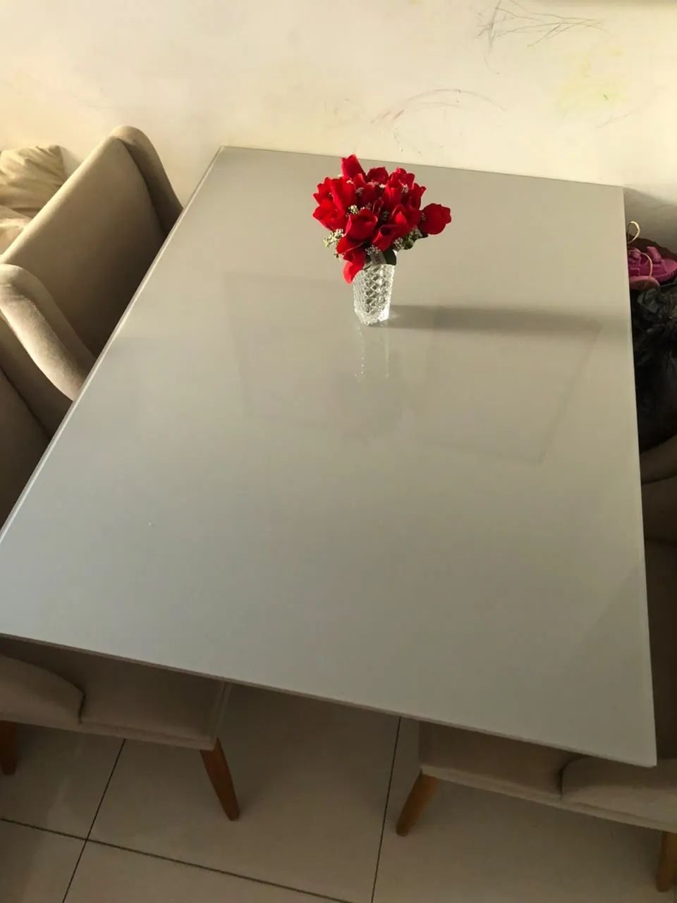 Vendo Mesa de Jantar com Tapão de Vidro - Foto 3