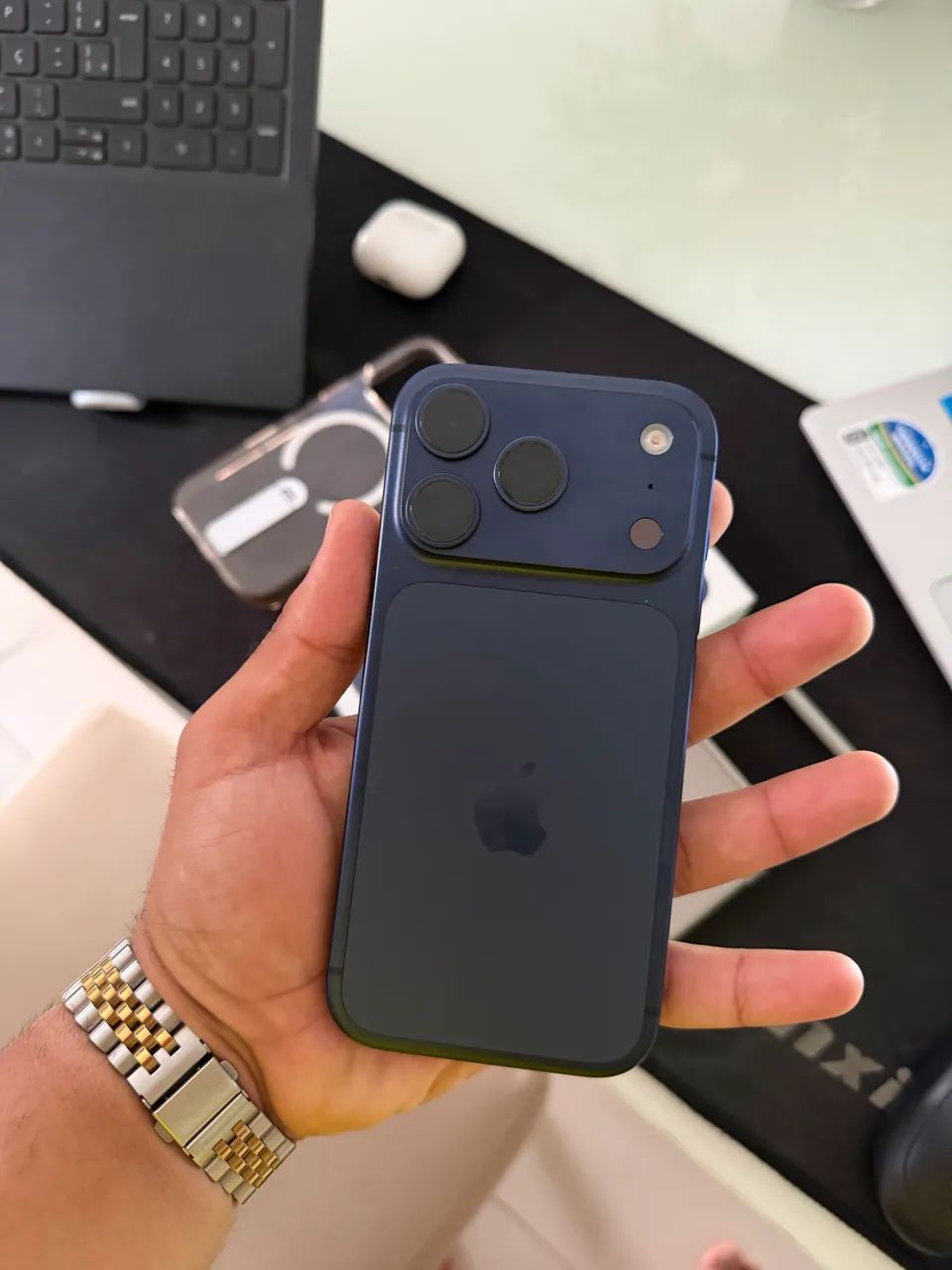 Vendo iPhone 17 pro (Azul) - 256 gb  - Foto 5