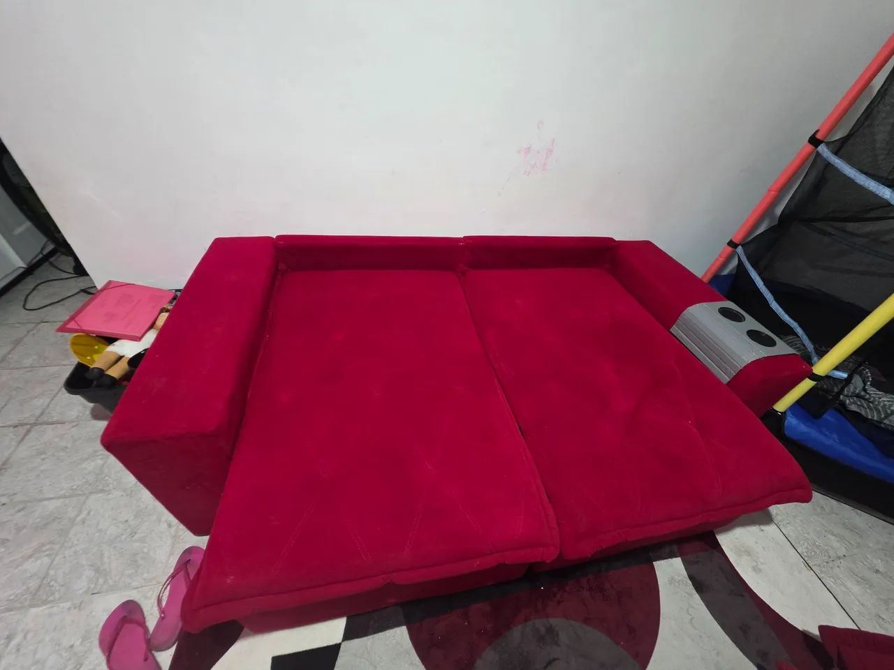 Sofá em madeira vermelho - Foto 2