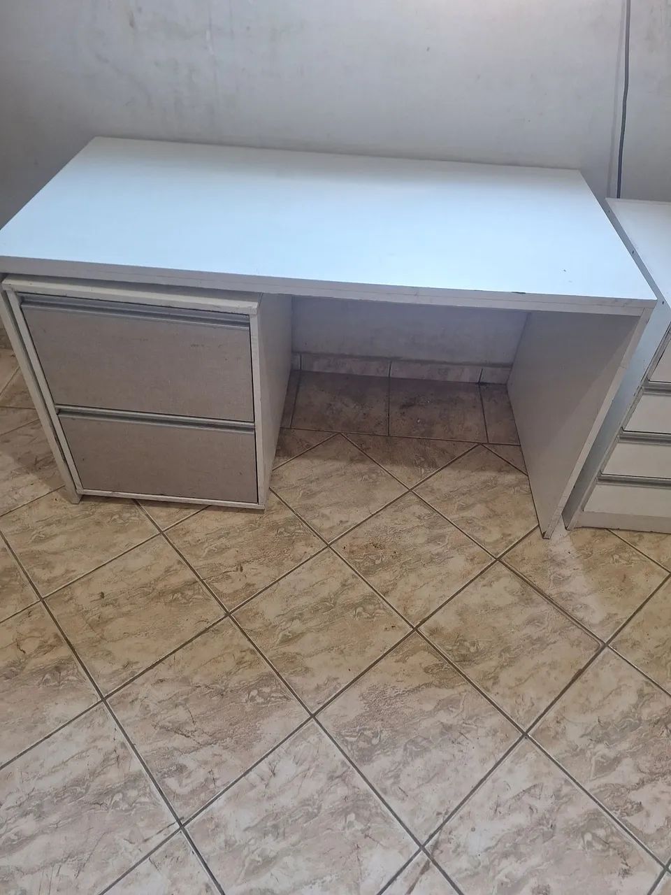 Mesa de Escritorio com Gavetas - Foto 5