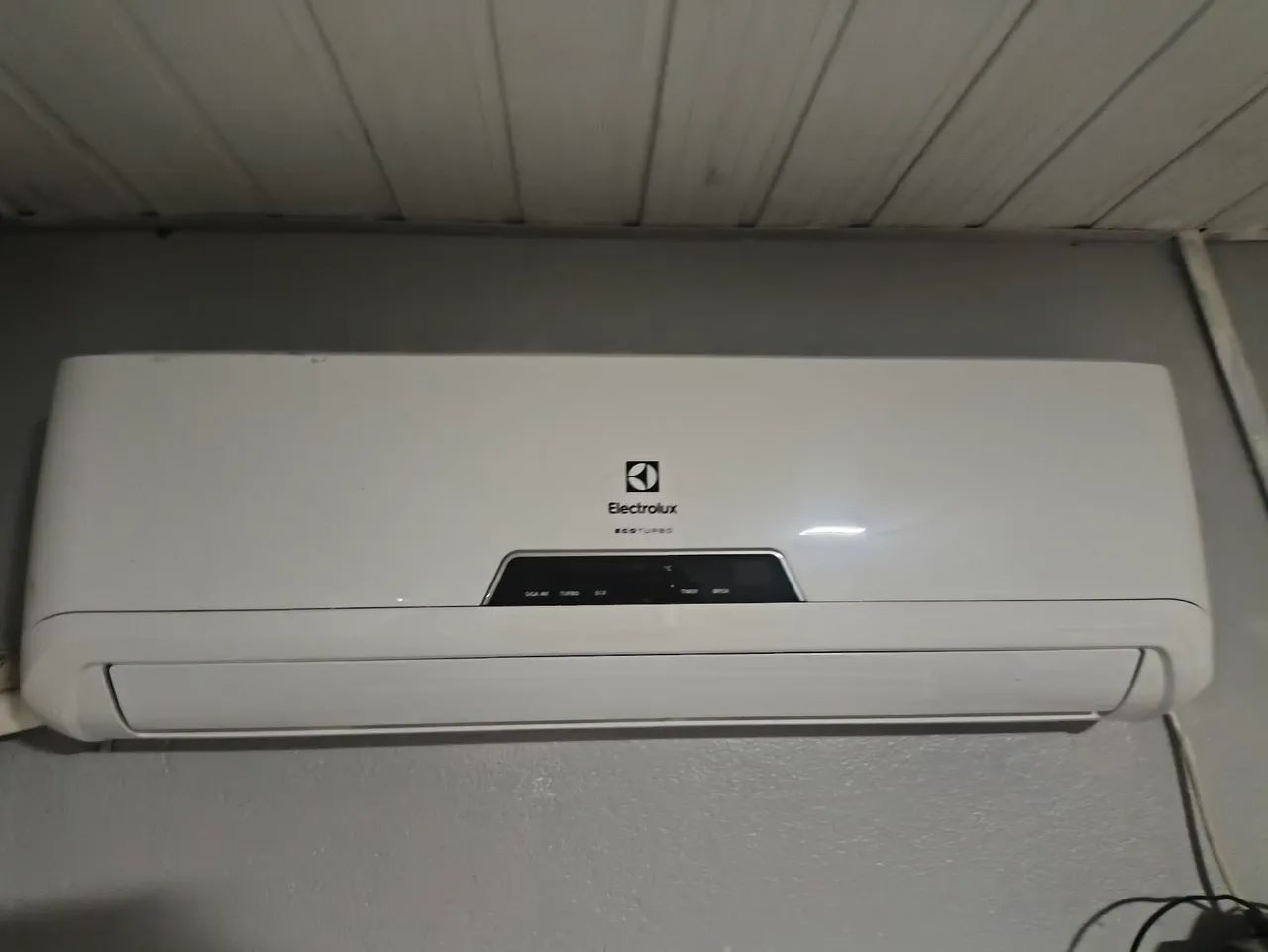 Ar condicionado Electrolux 900 BTUs  - Foto 2