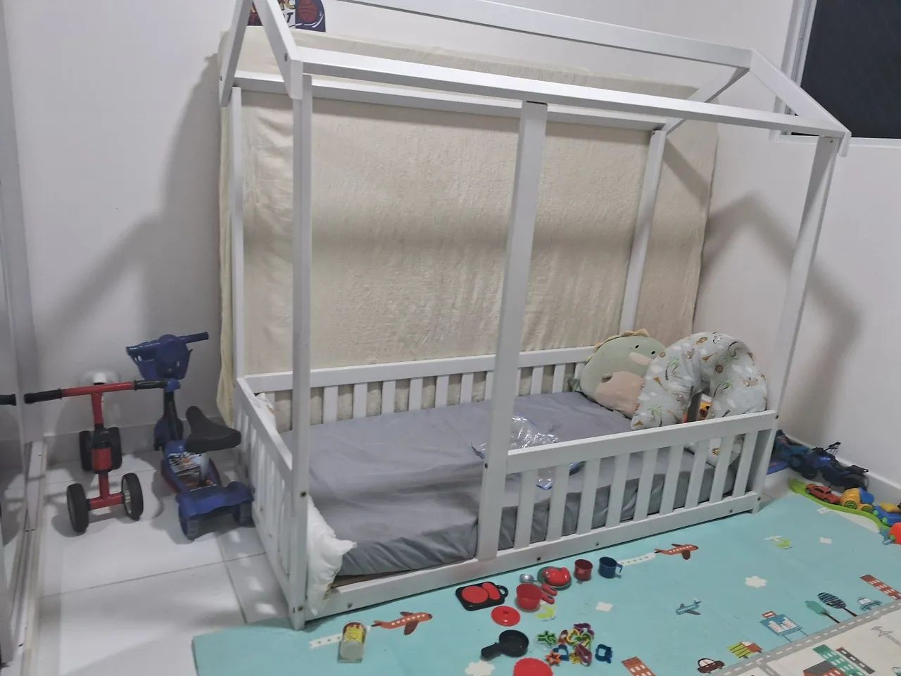 Cama para crianças tipo casinha com colchão  - Foto 3