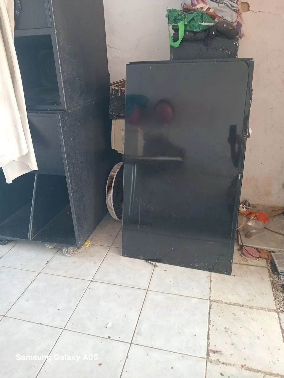 Vendo duas TV,s uma Fhillps 50 pol. E outra  LG 50 pol. Com defeito na tela - Foto 4