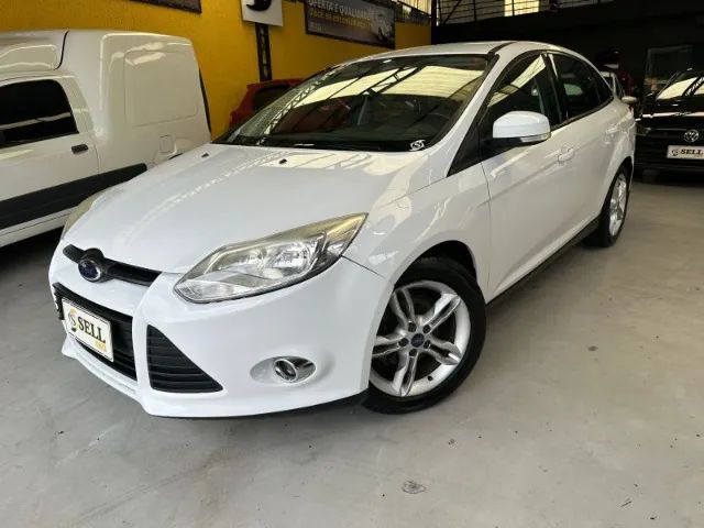 Ford Focus Focus Sedan 2.0 16V/2.0 16V Flex 4p Aut. 2014