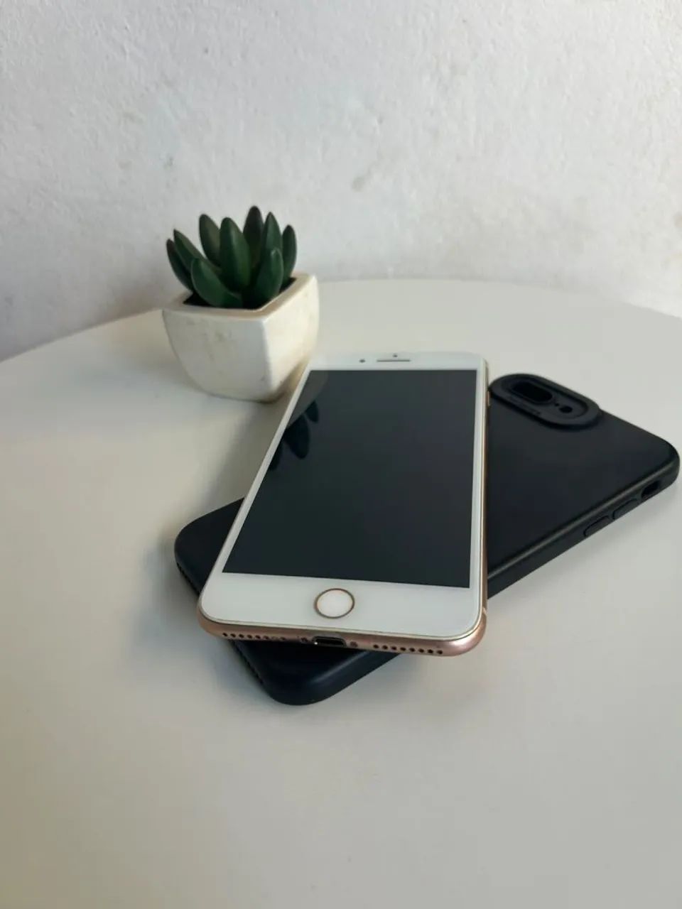 iPhone 8 plus semi-novo - Foto 2