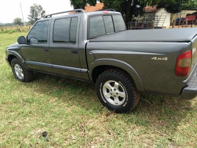 Vendo camionete s10 - Foto 8