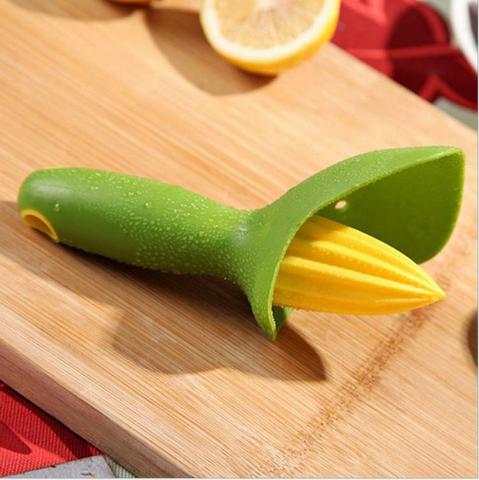 Espremedor Fruta Manual c/ Separador de Sementes em Silicone - Foto 4